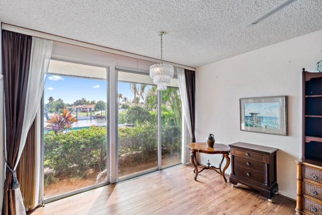 NORTH PALM BEACH VILLAGE - Residential