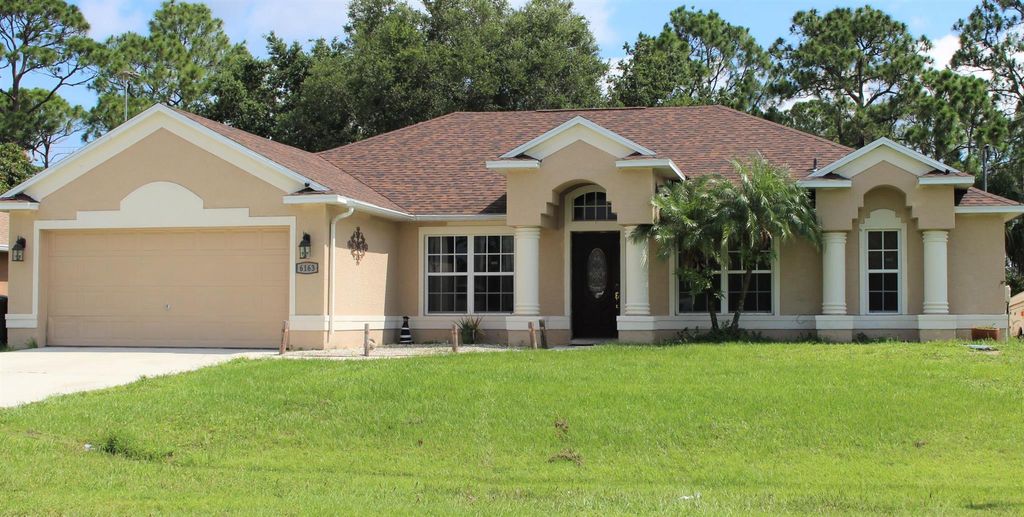Photo of 6163 NW Gatun Drive, Port St Lucie, FL 34986 (MLS # R10896771)