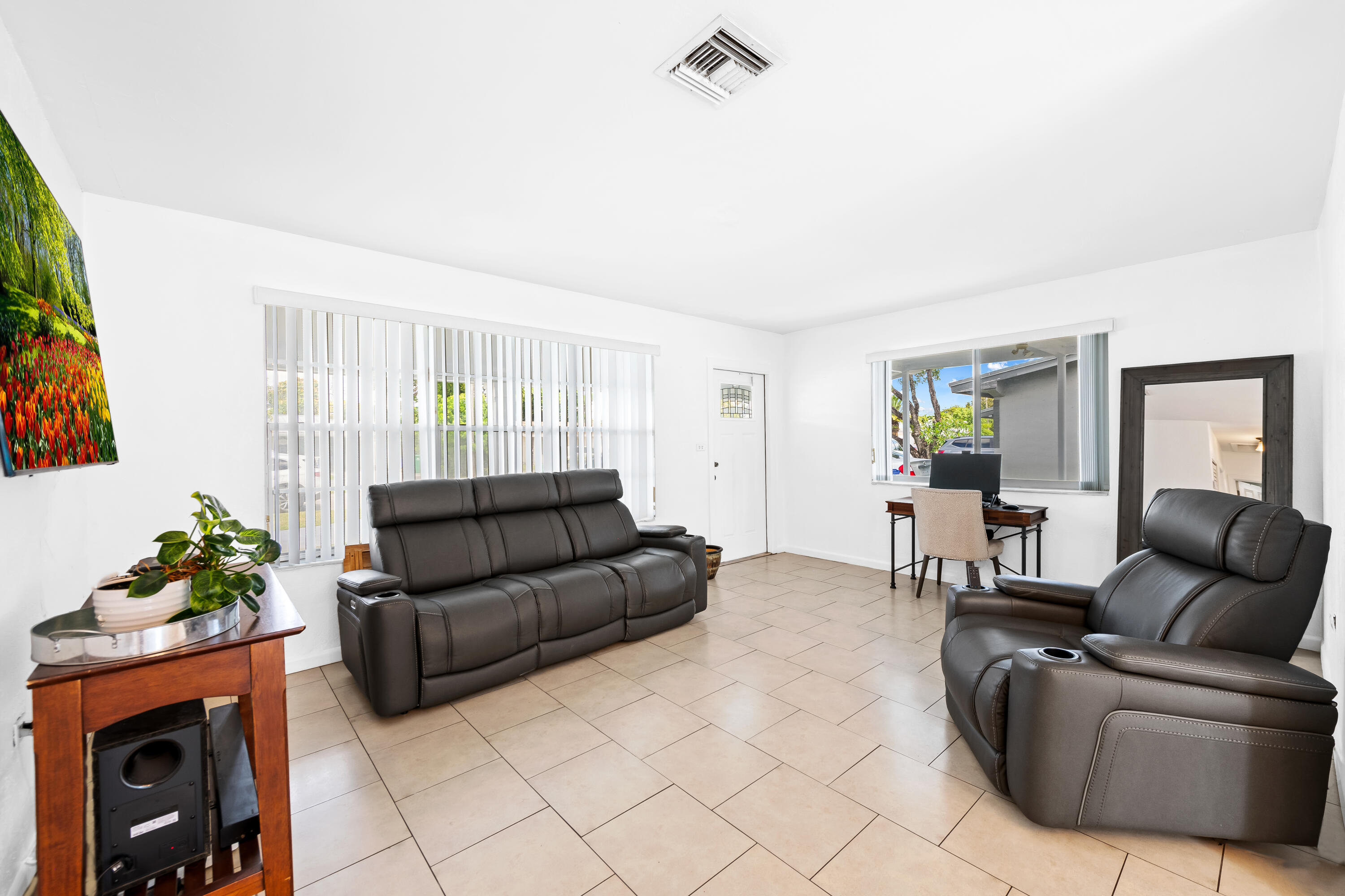 MIRAMAR SEC 8 - Residential