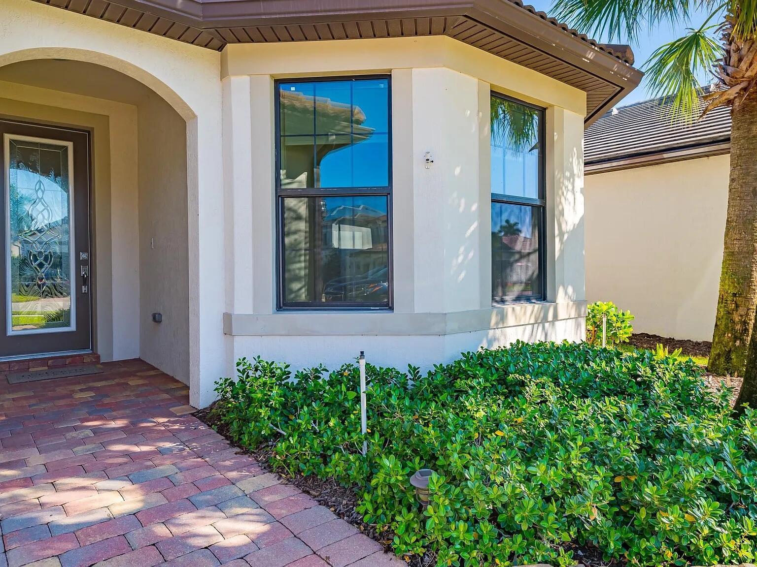 FIELDS AT GULFSTREAM POLO - Residential Lease