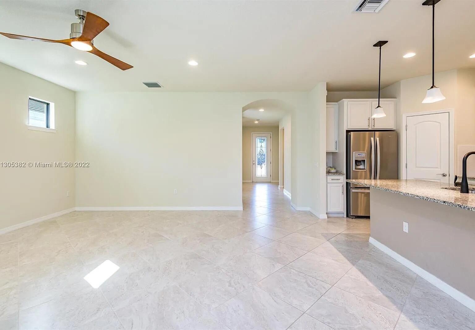 FIELDS AT GULFSTREAM POLO - Residential Lease