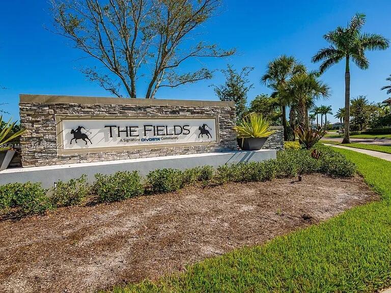 FIELDS AT GULFSTREAM POLO - Residential Lease