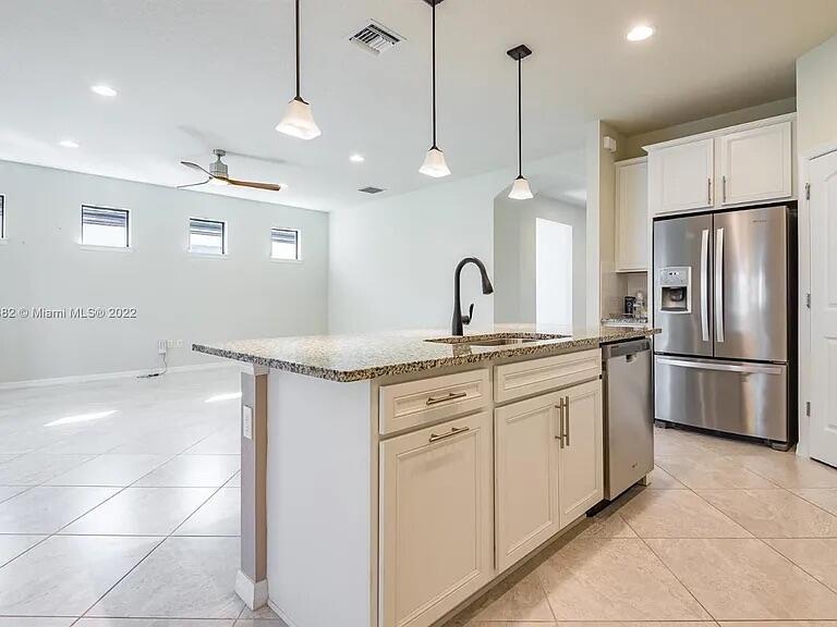 FIELDS AT GULFSTREAM POLO - Residential Lease