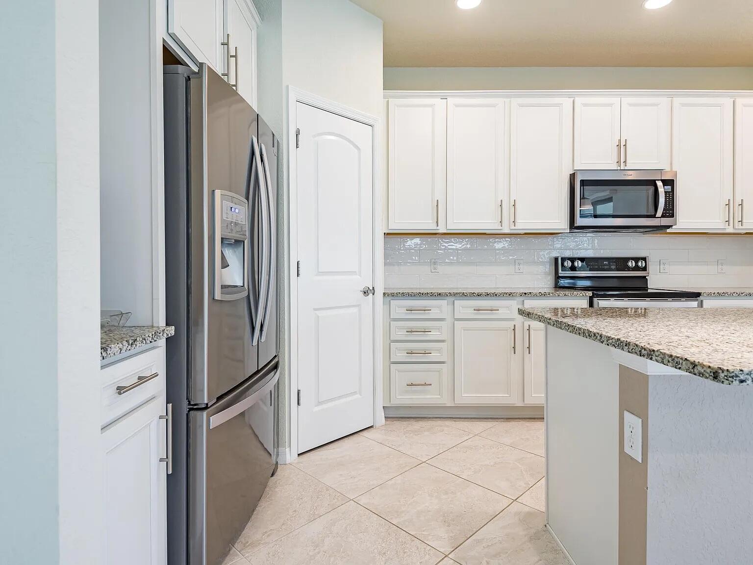 FIELDS AT GULFSTREAM POLO - Residential Lease