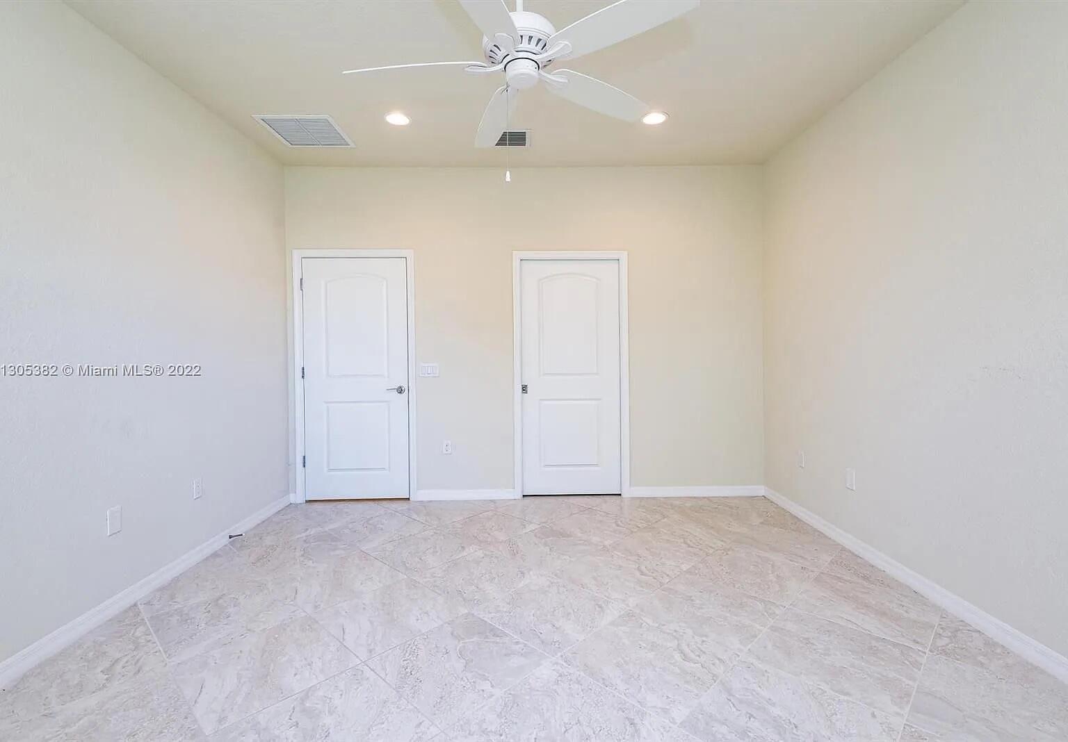 FIELDS AT GULFSTREAM POLO - Residential Lease