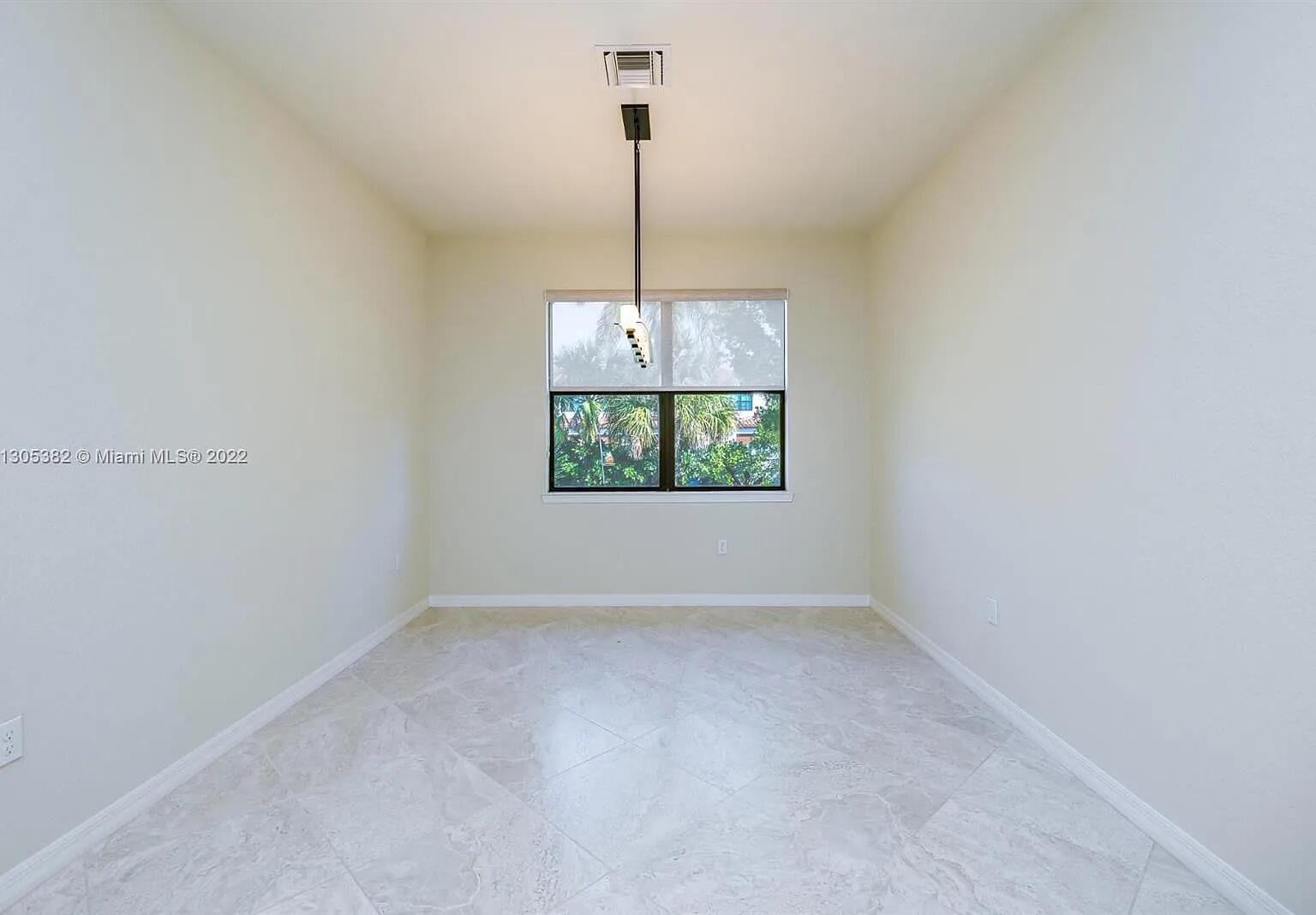 FIELDS AT GULFSTREAM POLO - Residential Lease