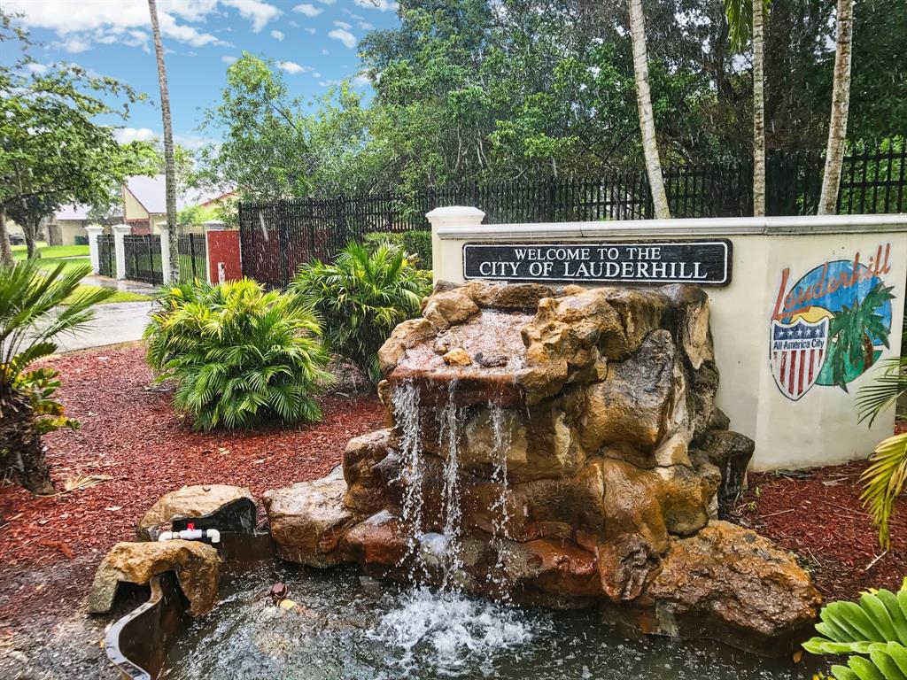 BOULEVARD WOODS WEST SEC 2 - Residential