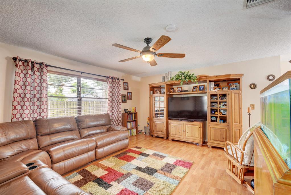 BOULEVARD WOODS WEST SEC 2 - Residential