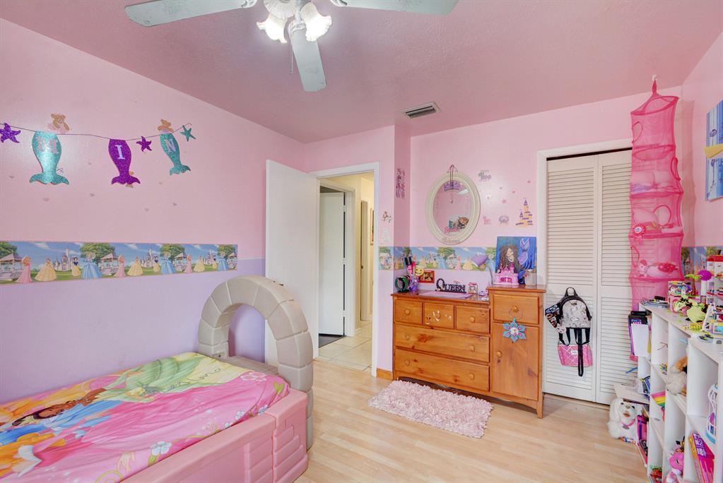 BOULEVARD WOODS WEST SEC 2 - Residential