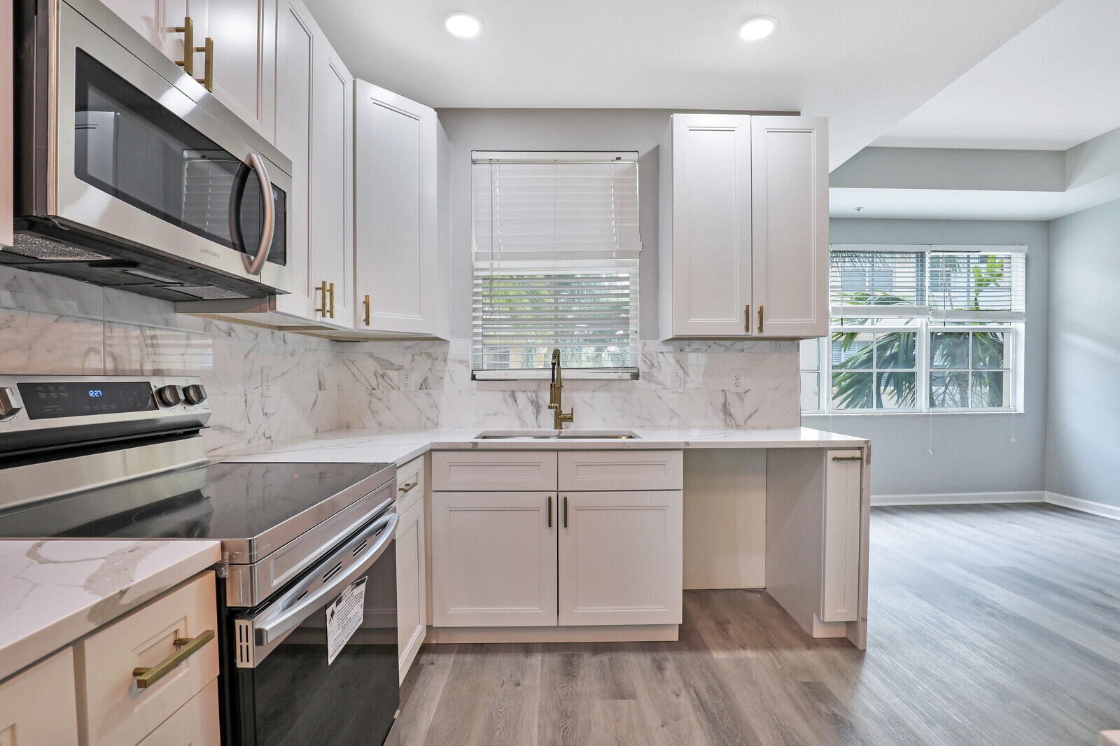2425 San Pietro Circle