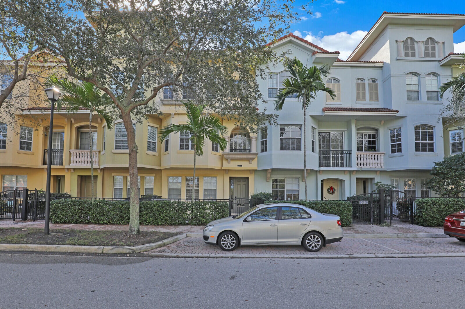 2425 San Pietro Circle