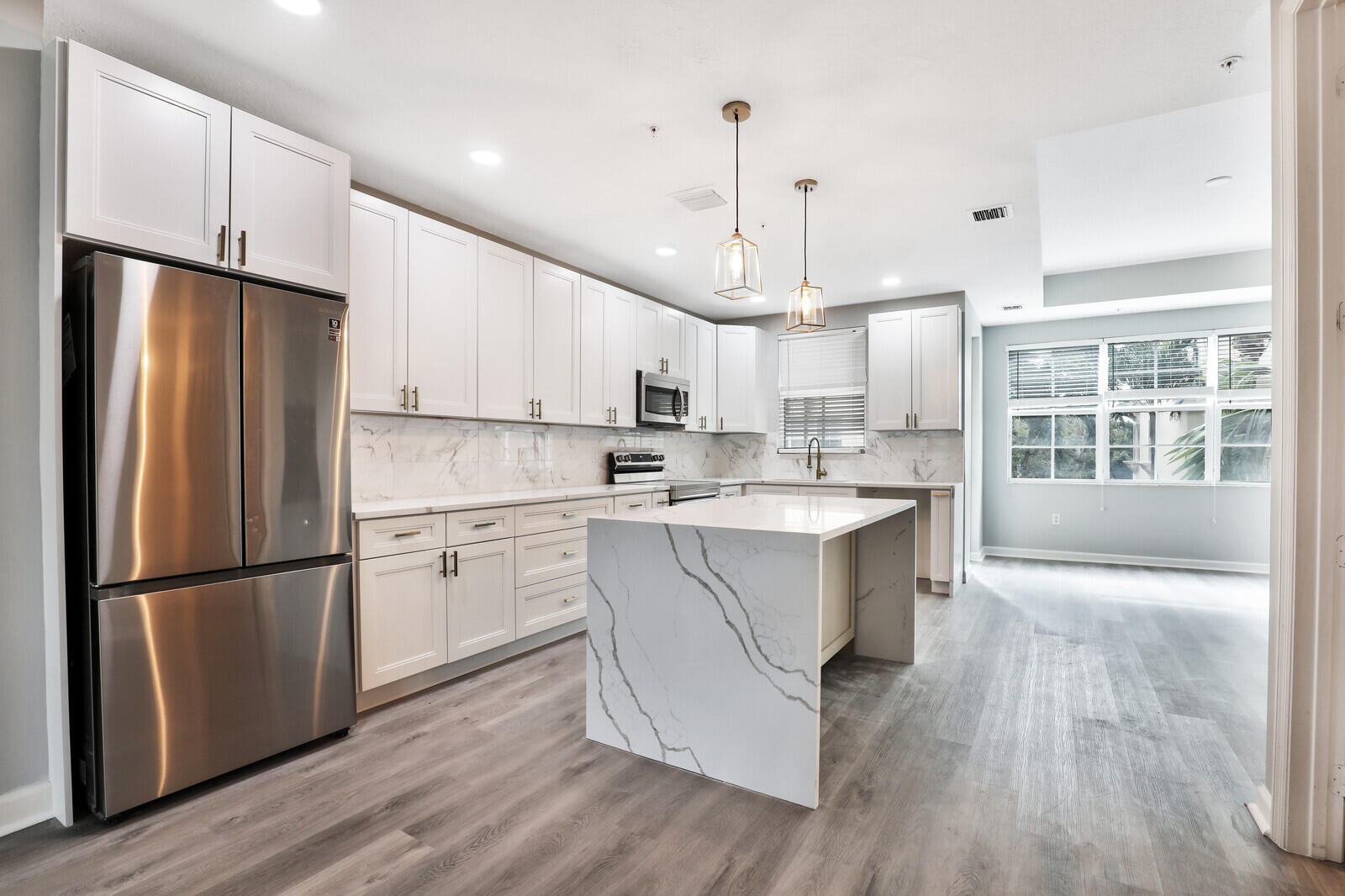 2425 San Pietro Circle