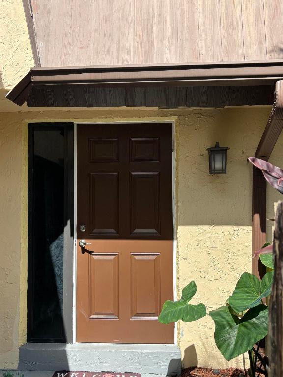 CEDAR GARDENS TOWNHOUSES - Residential Lease