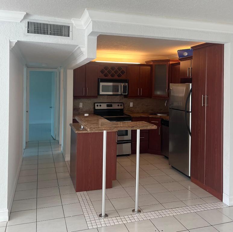 BROOKFIELD GARDENS NORTH NO 4 - Residential Lease