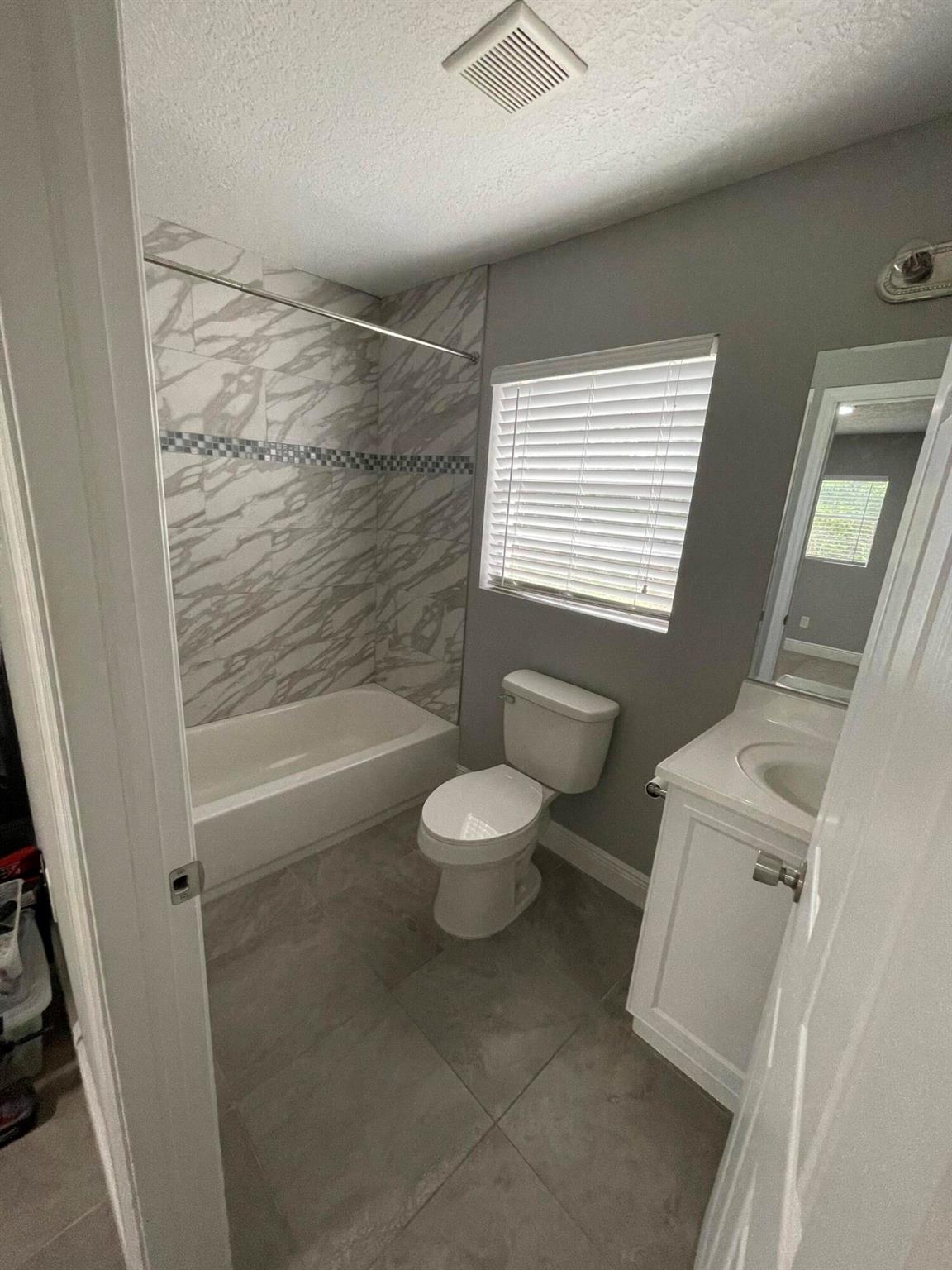 FRESARD GLENDALE SUB - Residential