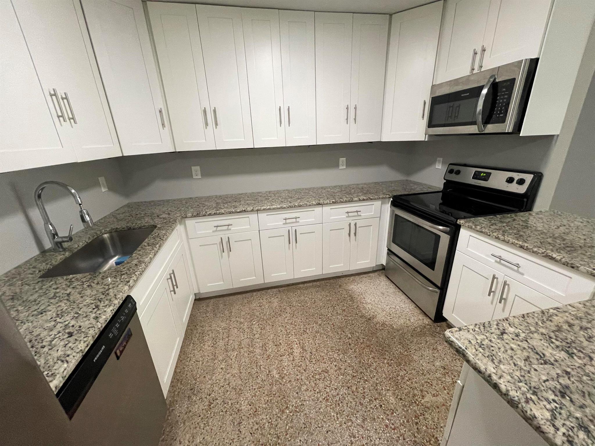 FRESARD GLENDALE SUB - Residential