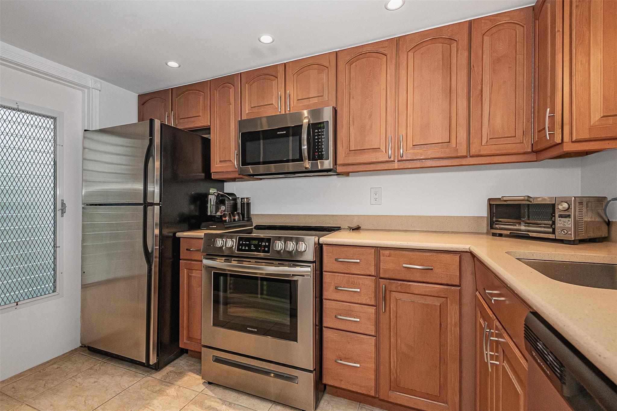 ISLE OF PARADISE - Residential