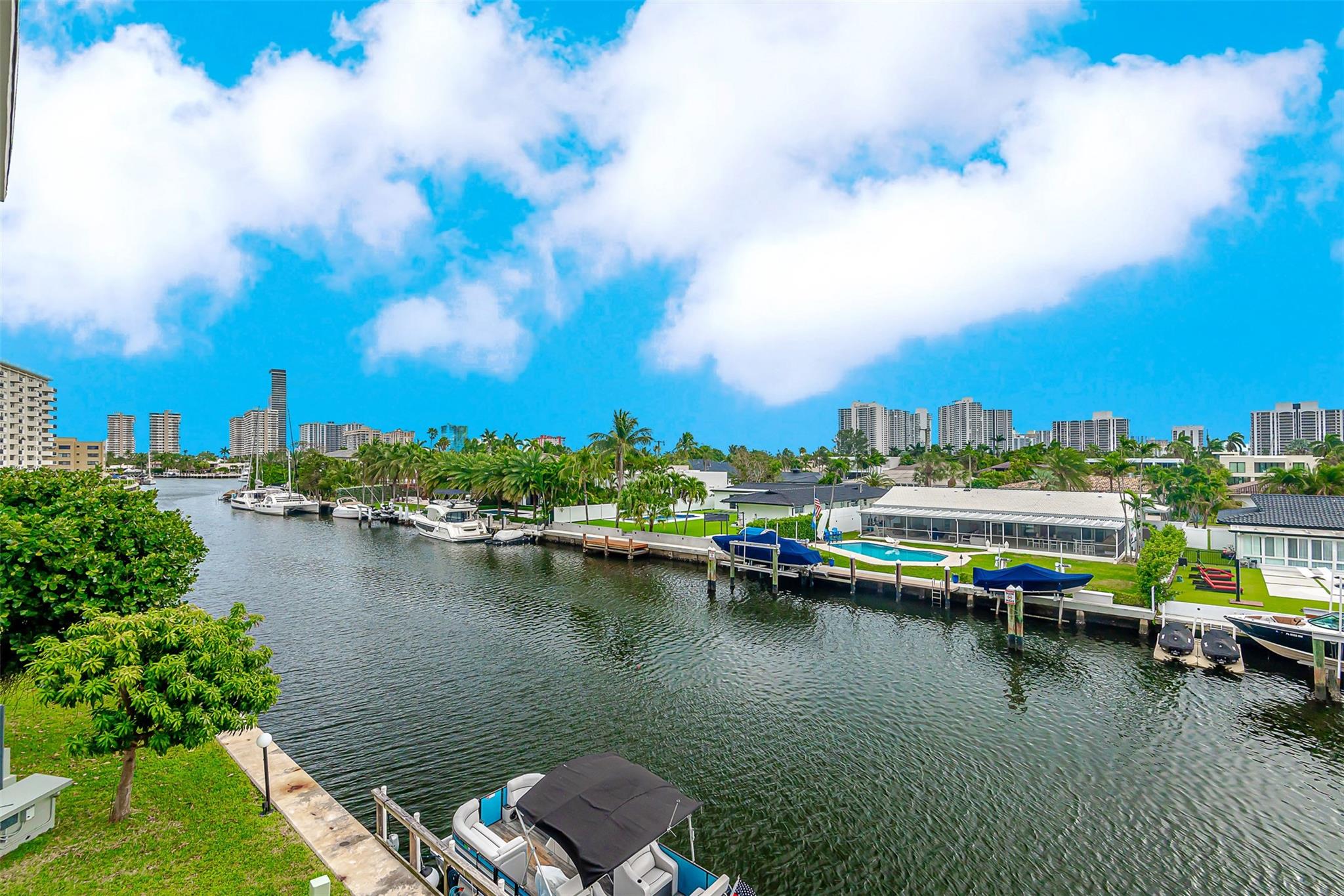 ISLE OF PARADISE - Residential