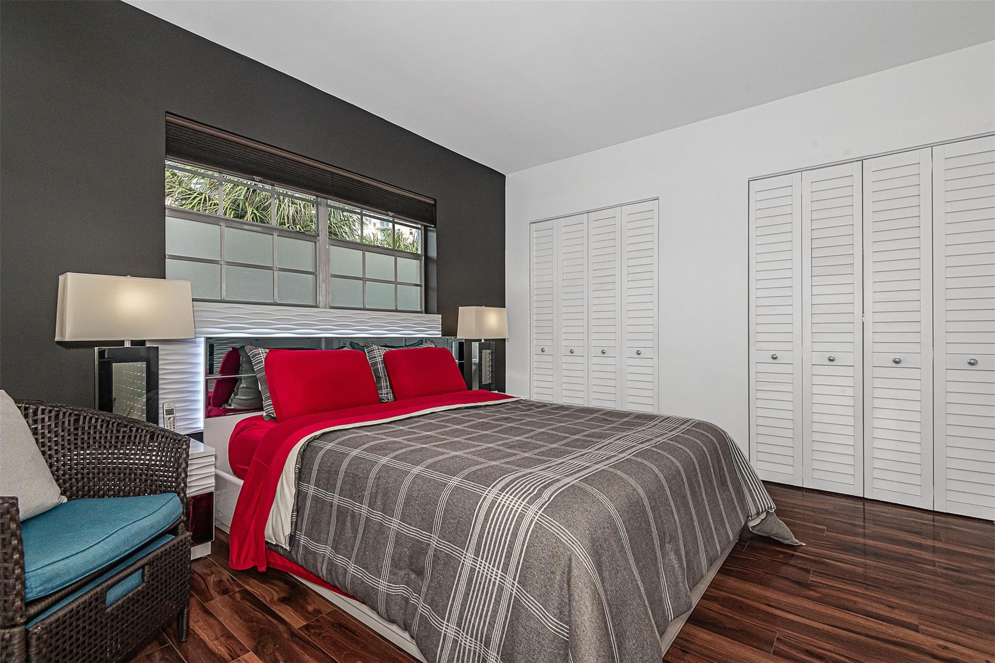 ISLE OF PARADISE - Residential