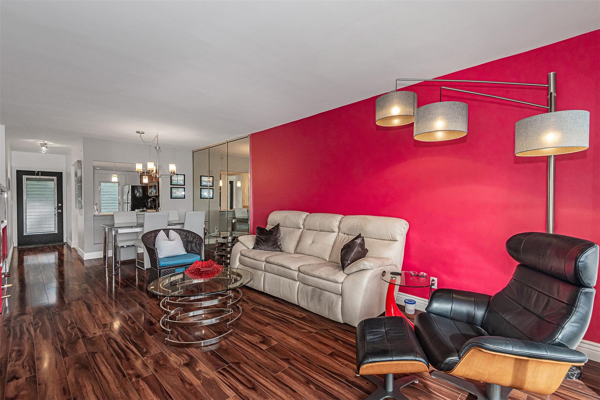 ISLE OF PARADISE - Residential