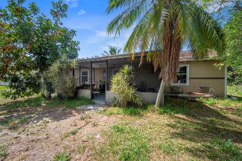 Single Family Residence in Port St Lucie FL 1062 Payne Avenue Ave 18.jpg