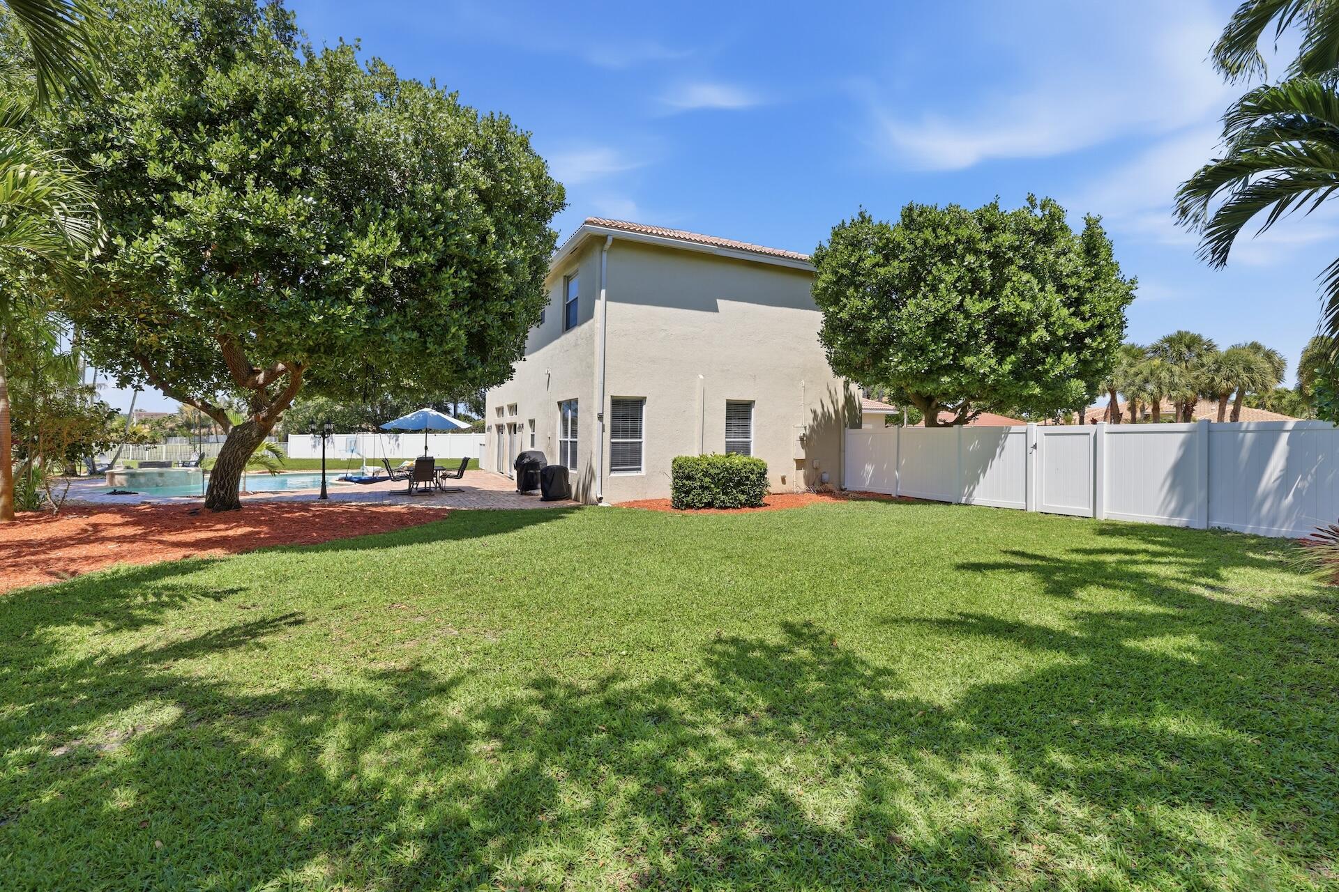 WINSTON TRAILS - Residential