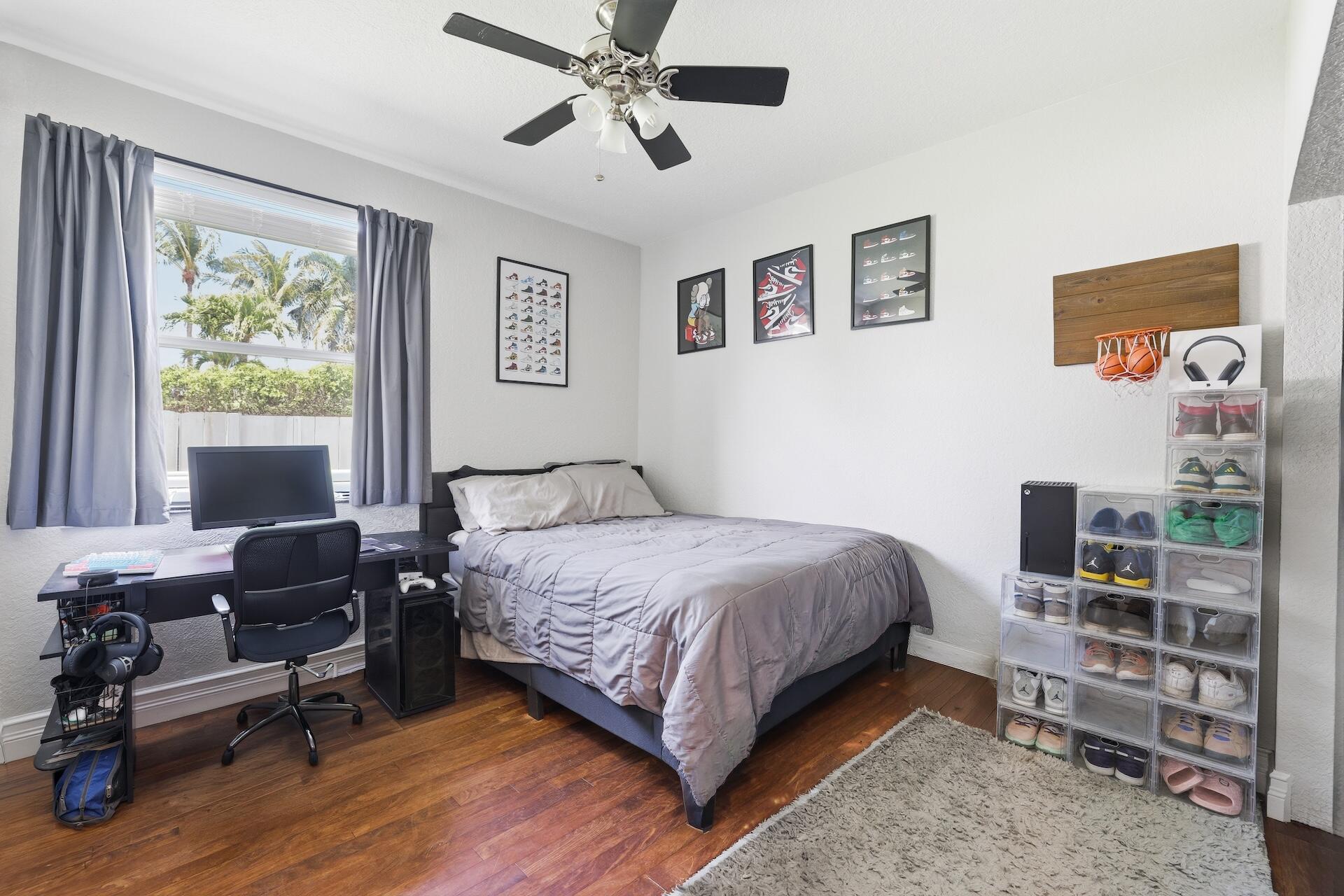 WINSTON TRAILS - Residential