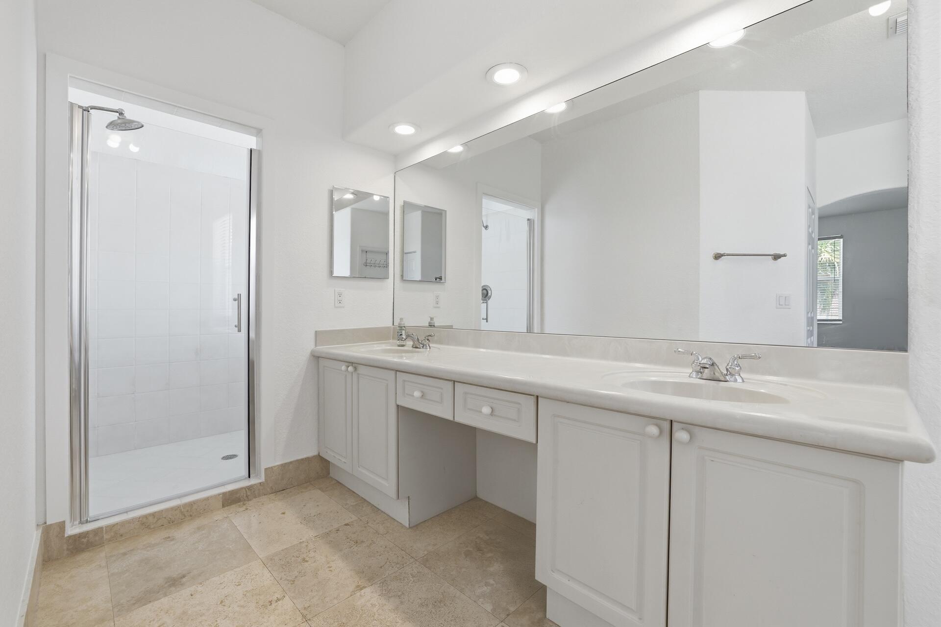 WINSTON TRAILS - Residential