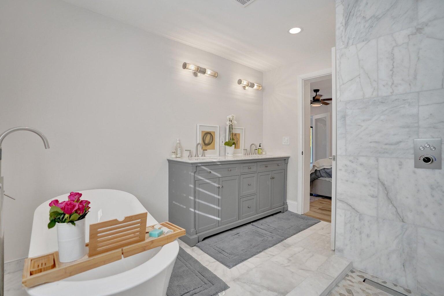 EASTWAY PARK - Residential