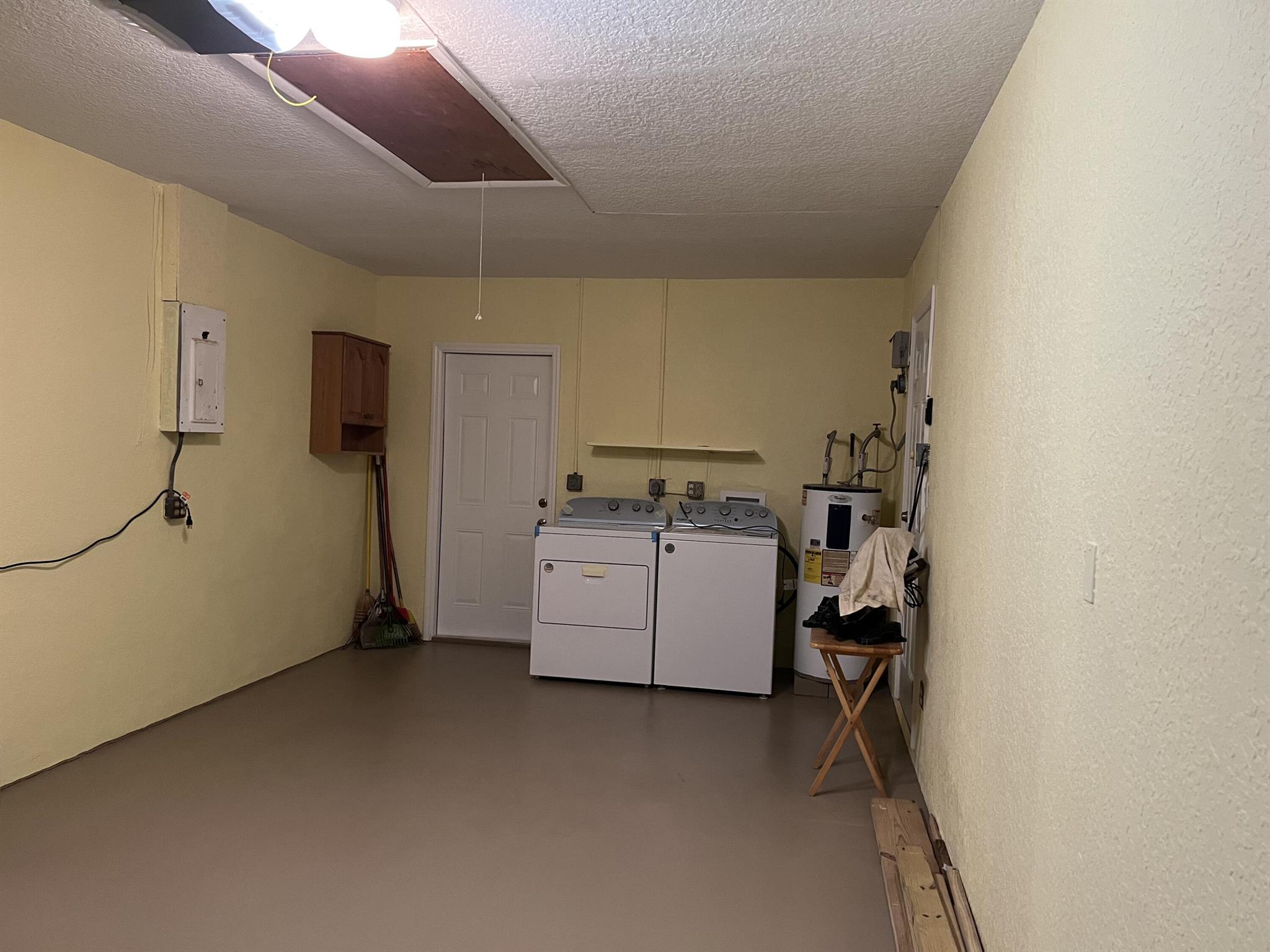 LAKE PARK MANOR IN - Residential Lease