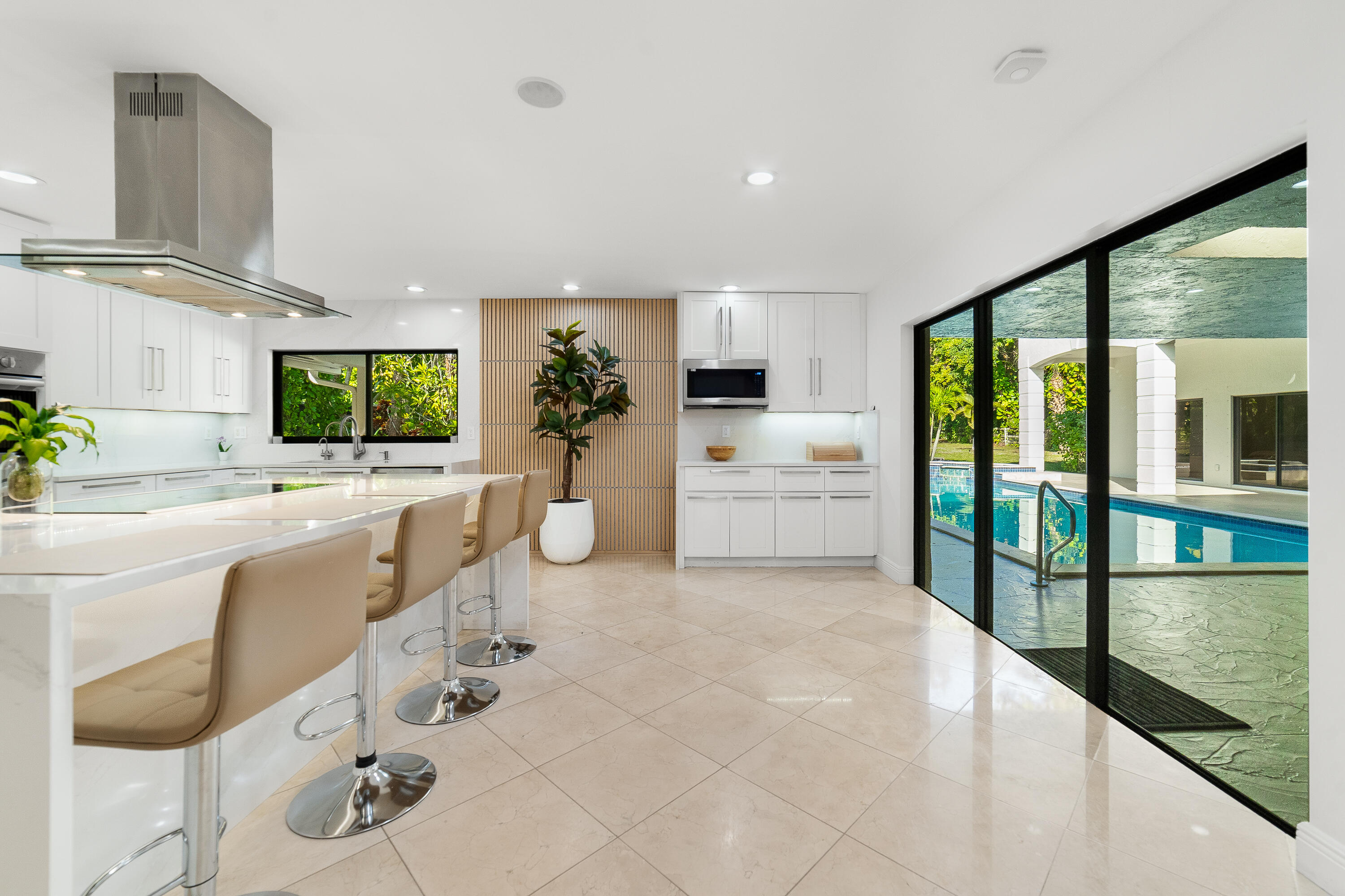 PINEWOOD EAST OF WELLINGTON - Residential