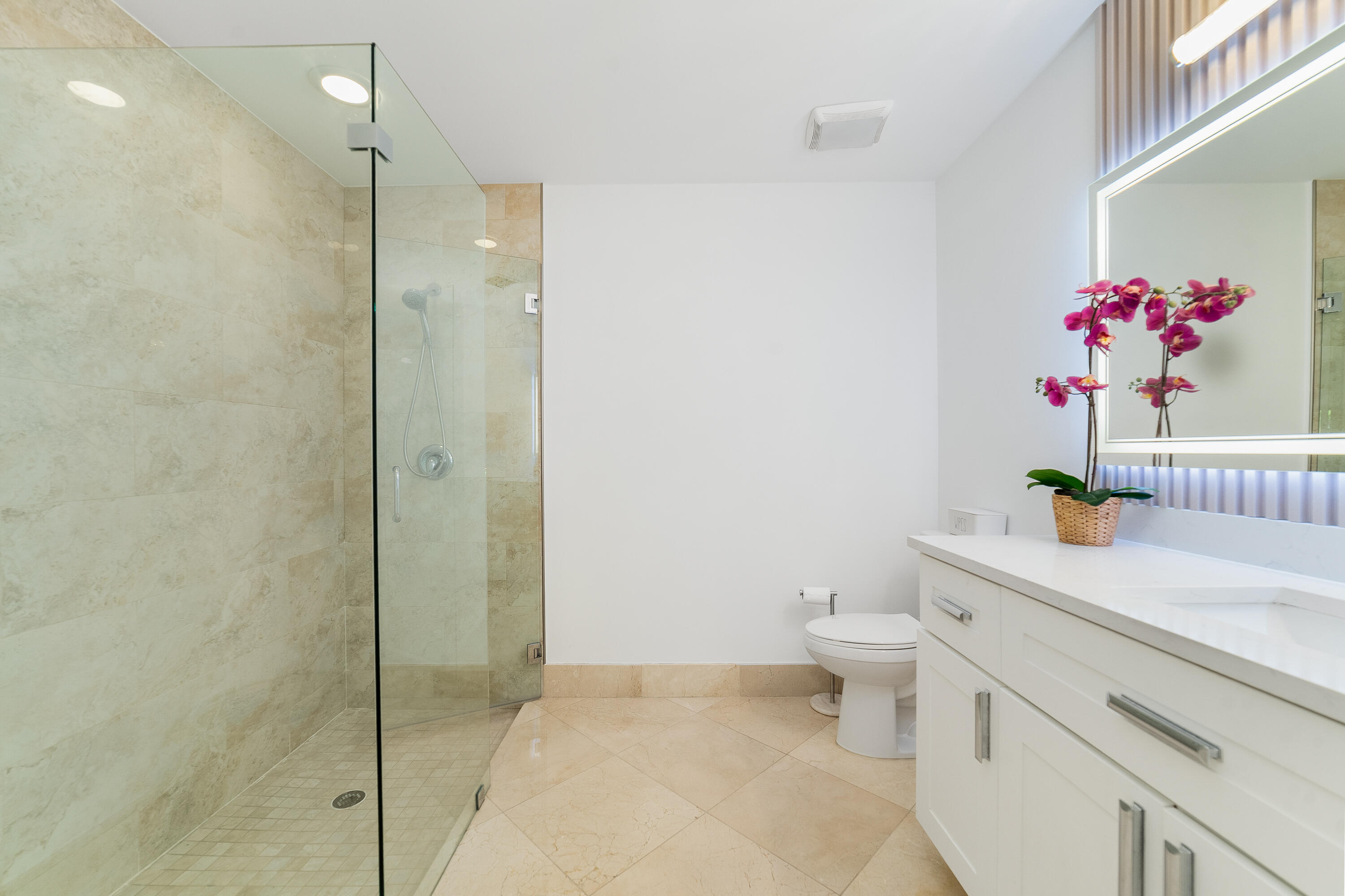 PINEWOOD EAST OF WELLINGTON - Residential