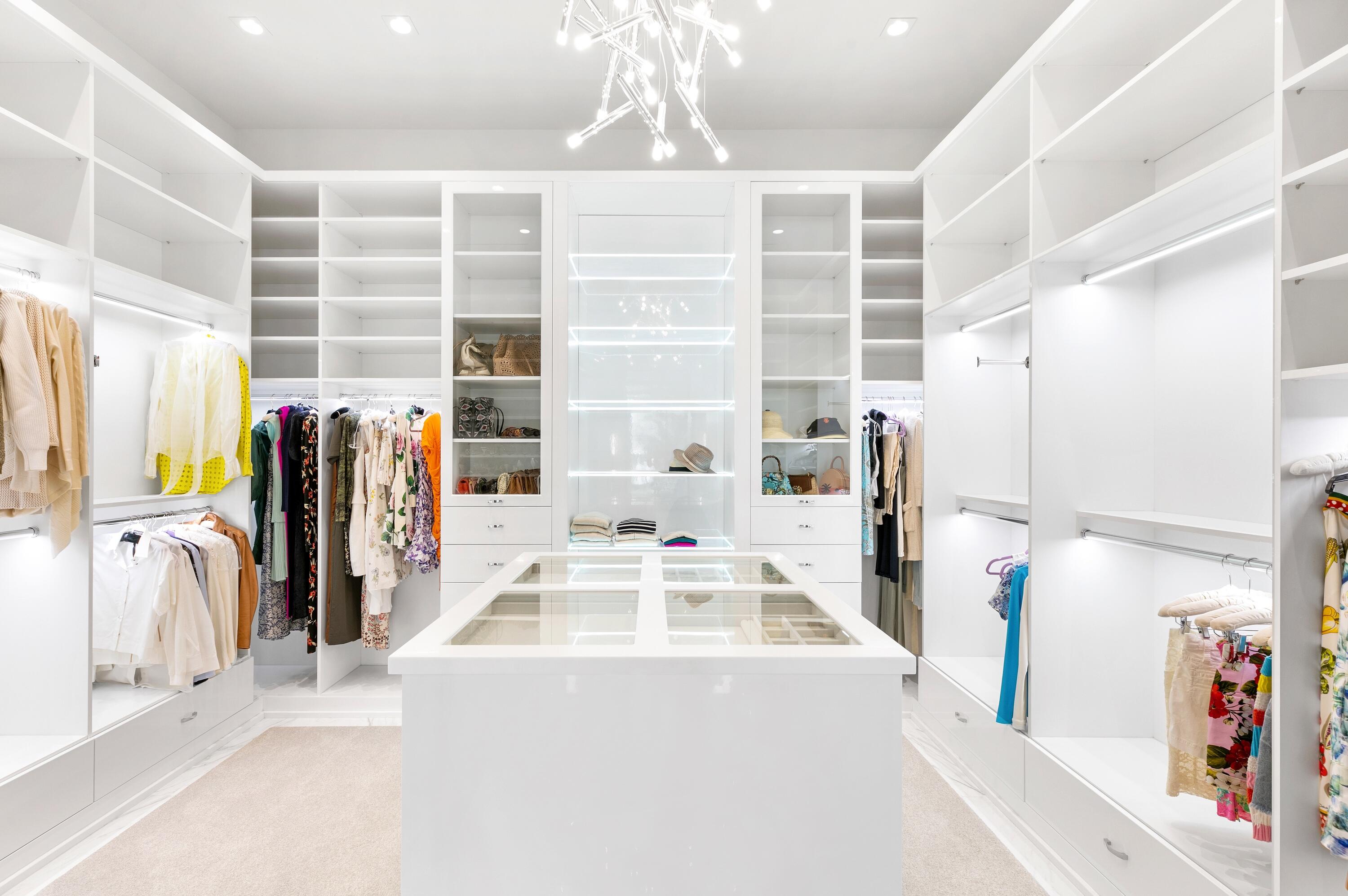 ADMIRALS COVE PAR C - Residential