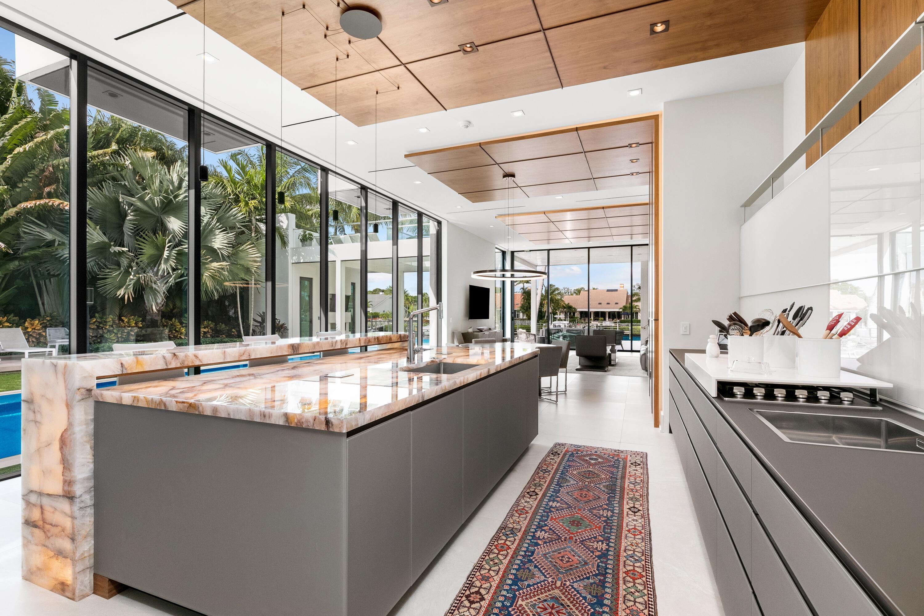 ADMIRALS COVE PAR C - Residential