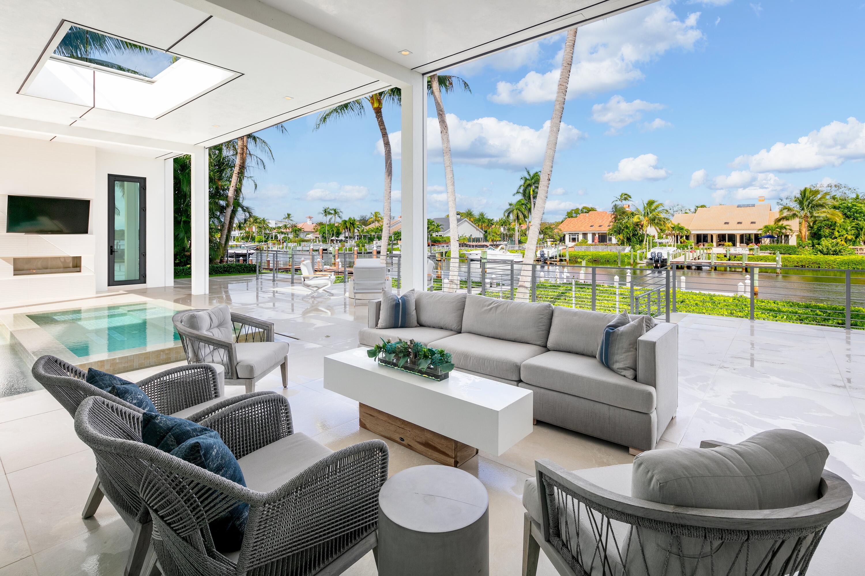 ADMIRALS COVE PAR C - Residential