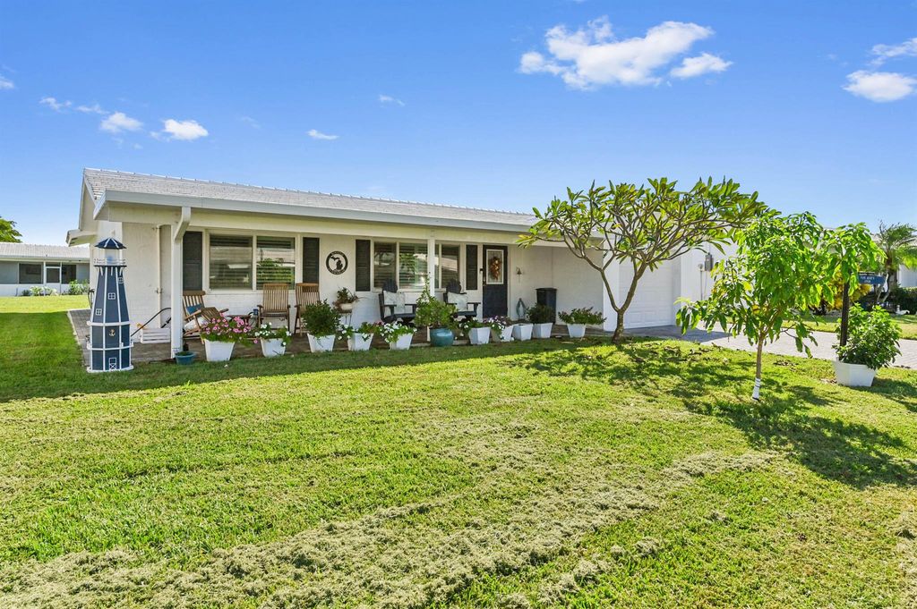 Photo of 1708 SW 18th Street, Boynton Beach, FL 33426 (MLS # R11080938)