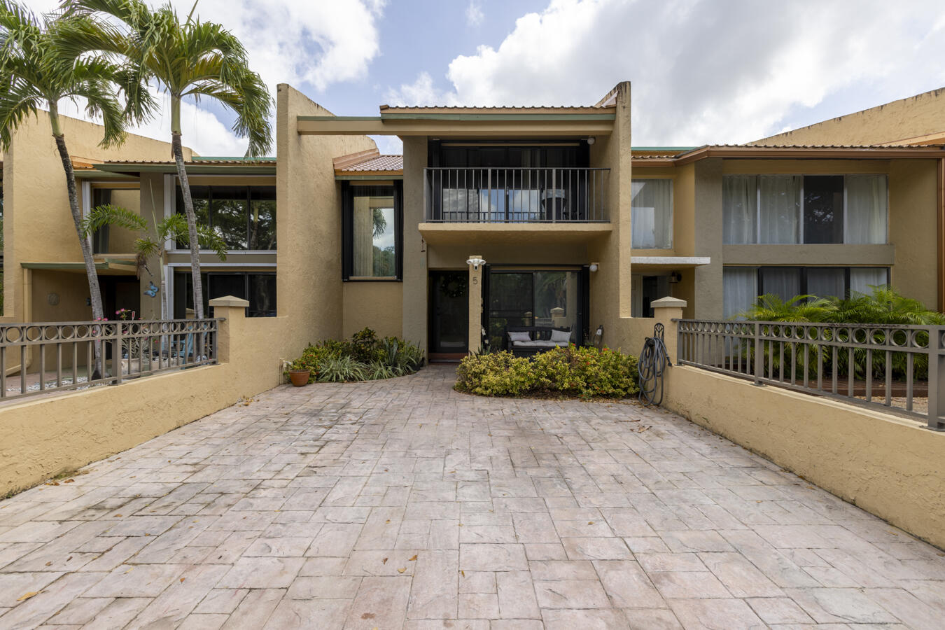 MAJESTIC VIEW CONDO NUMBER ONE - Residential Lease