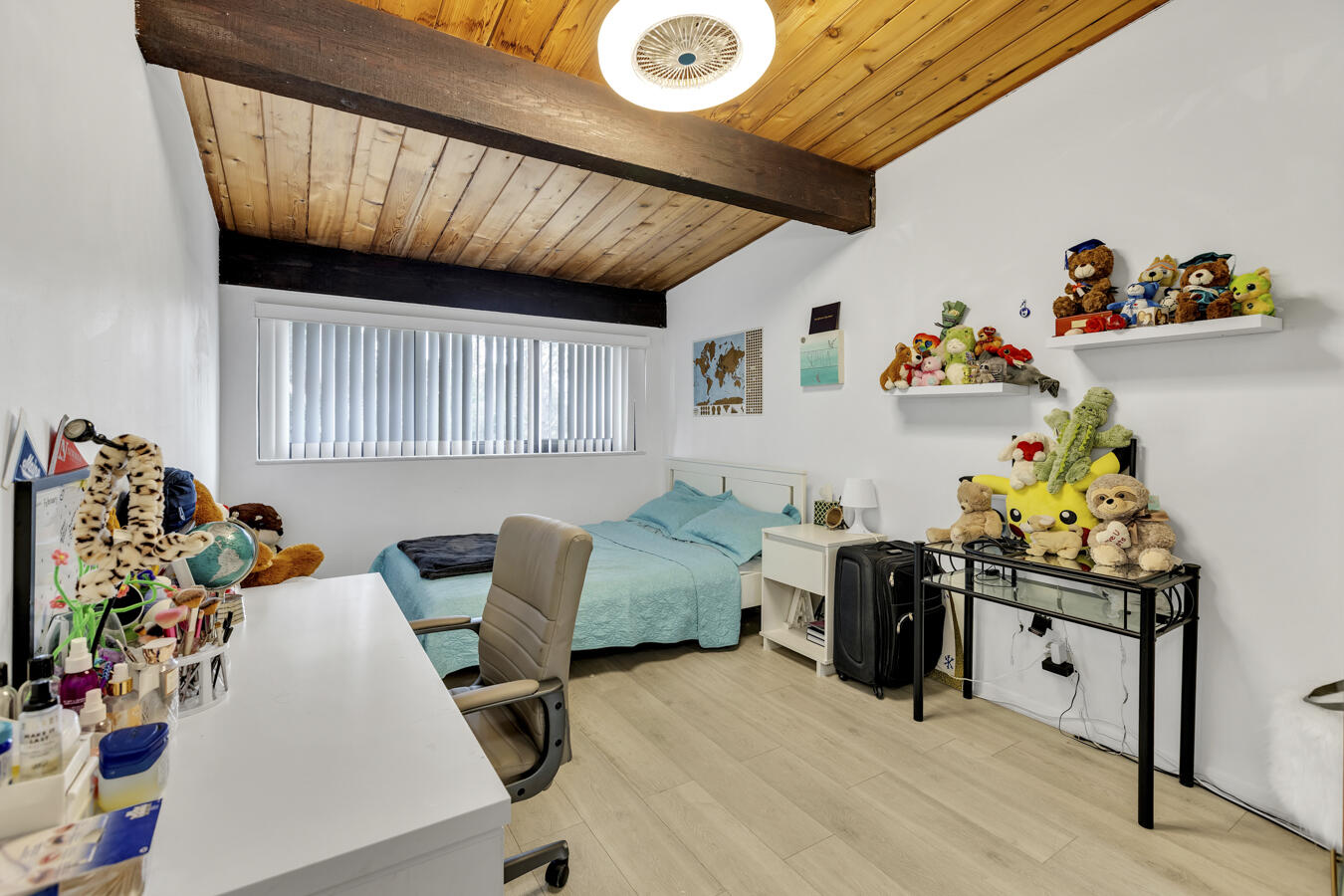MAJESTIC VIEW CONDO NUMBER ONE - Residential Lease