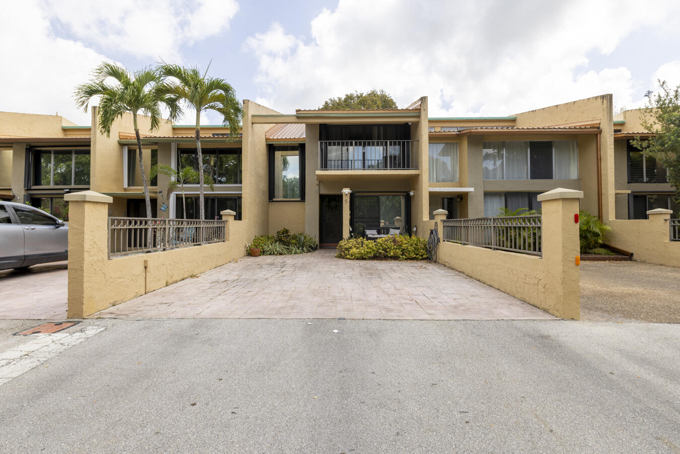 MAJESTIC VIEW CONDO NUMBER ONE - Residential Lease