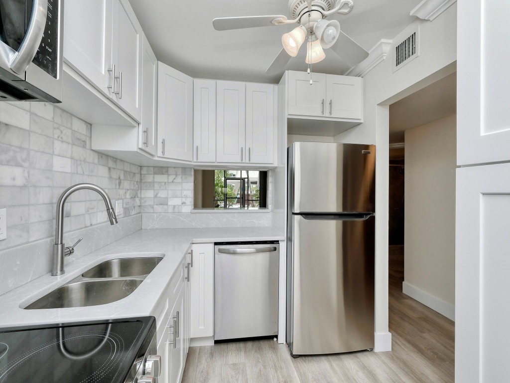 Cross Fox Condo - Residential Lease