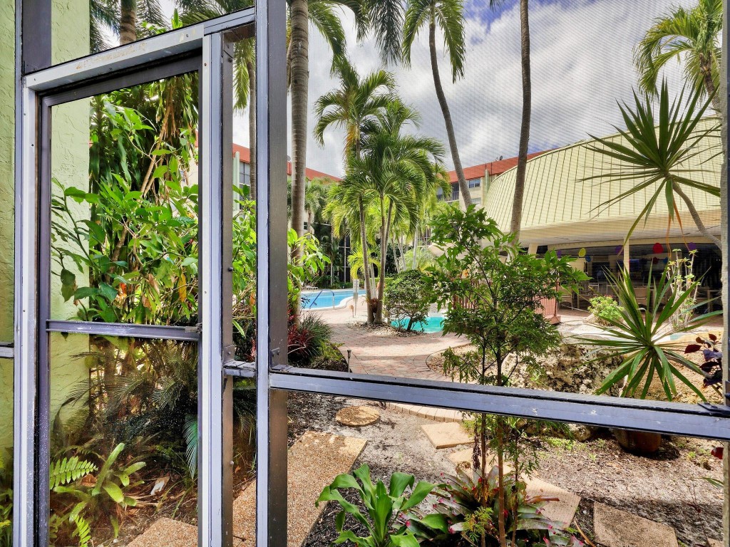 Cross Fox Condo - Residential Lease