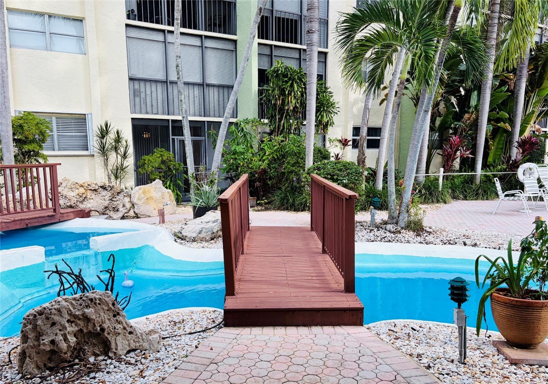 Cross Fox Condo - Residential Lease