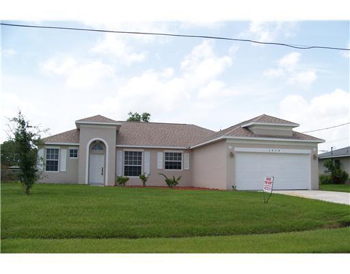 LOCATED IN SANDPIPER. BEAUTIFUL 4/2/2 HOME WITH ALL CERAMIC TILED FLOORS, EAT-IN KITCHEN + DINING RM. WASHER & DRYER IN KITCHEN. GRANITE KITCHEN COUNTERTOPS IN KITCHEN. ALL BLACK APPLIANCES. ROOFED PATIO.1st mo + $3000 Security1 -2 SMALL PETS ALLOWED. (pet security $350)