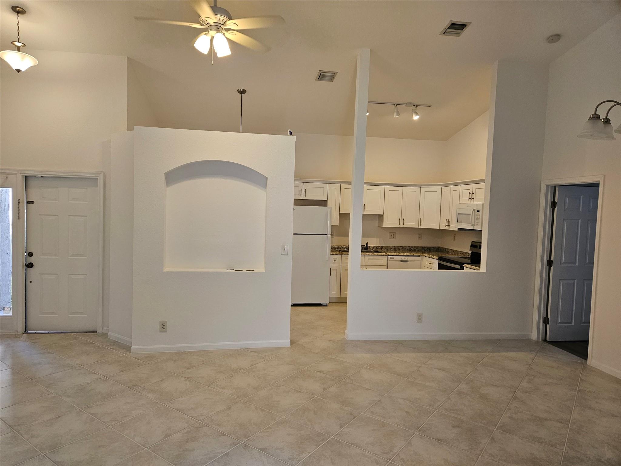 Regency Lakes At Coconut - Residential Lease