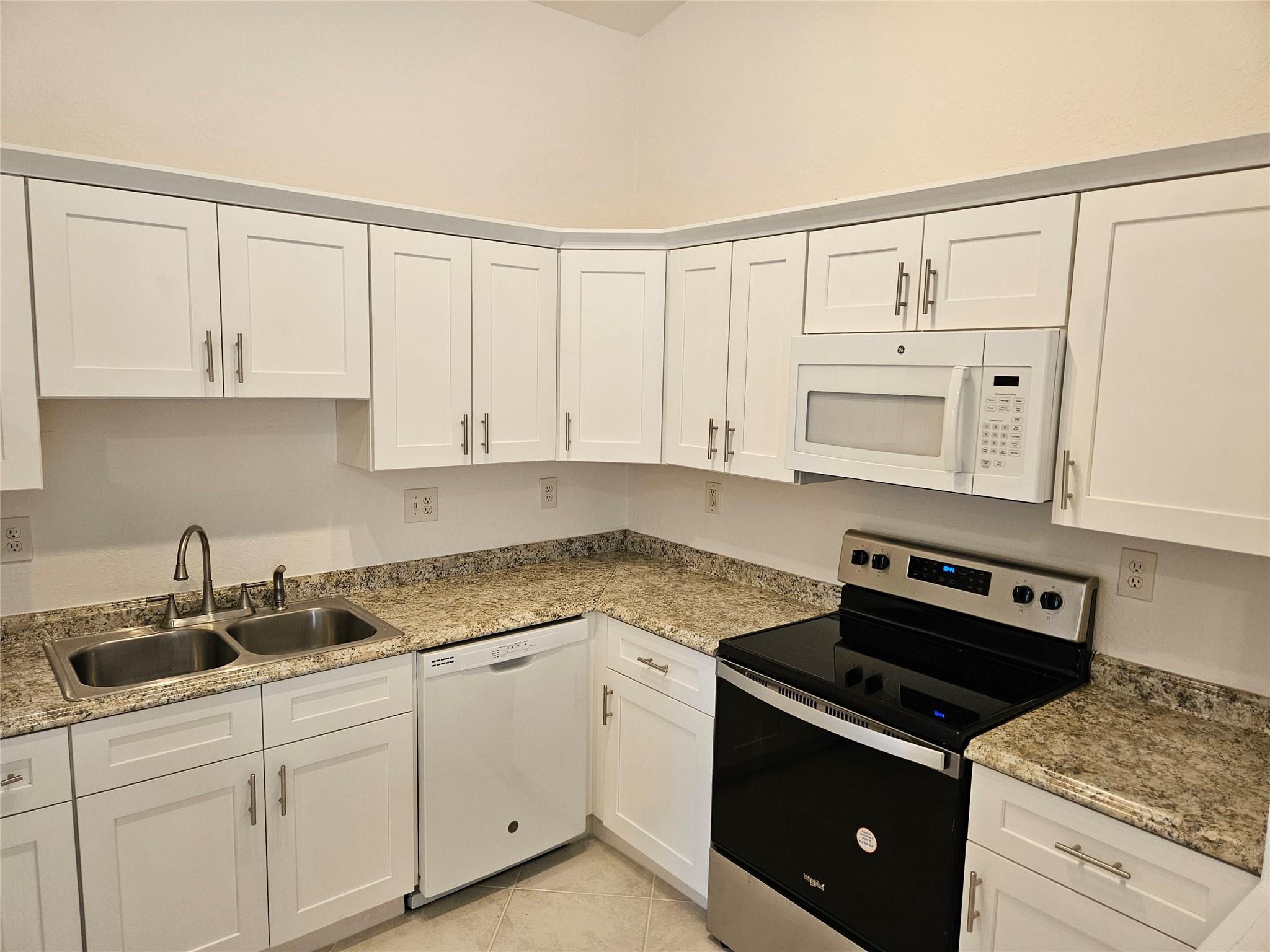 Regency Lakes At Coconut - Residential Lease