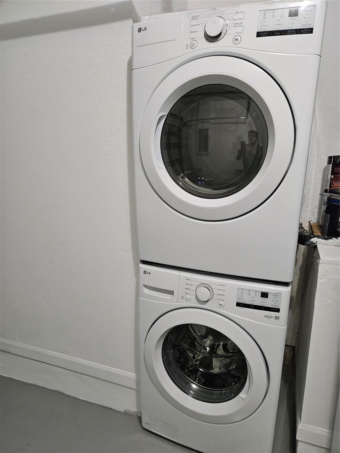 Regency Lakes At Coconut - Residential Lease