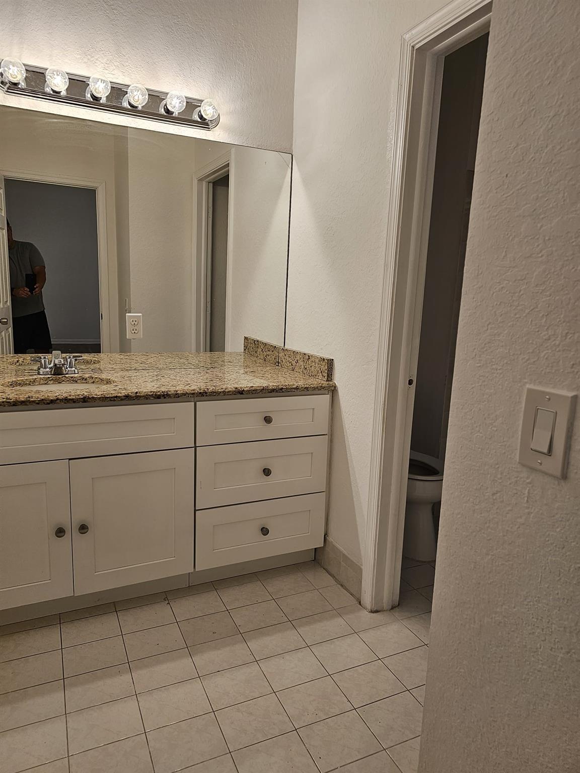 Regency Lakes At Coconut - Residential Lease