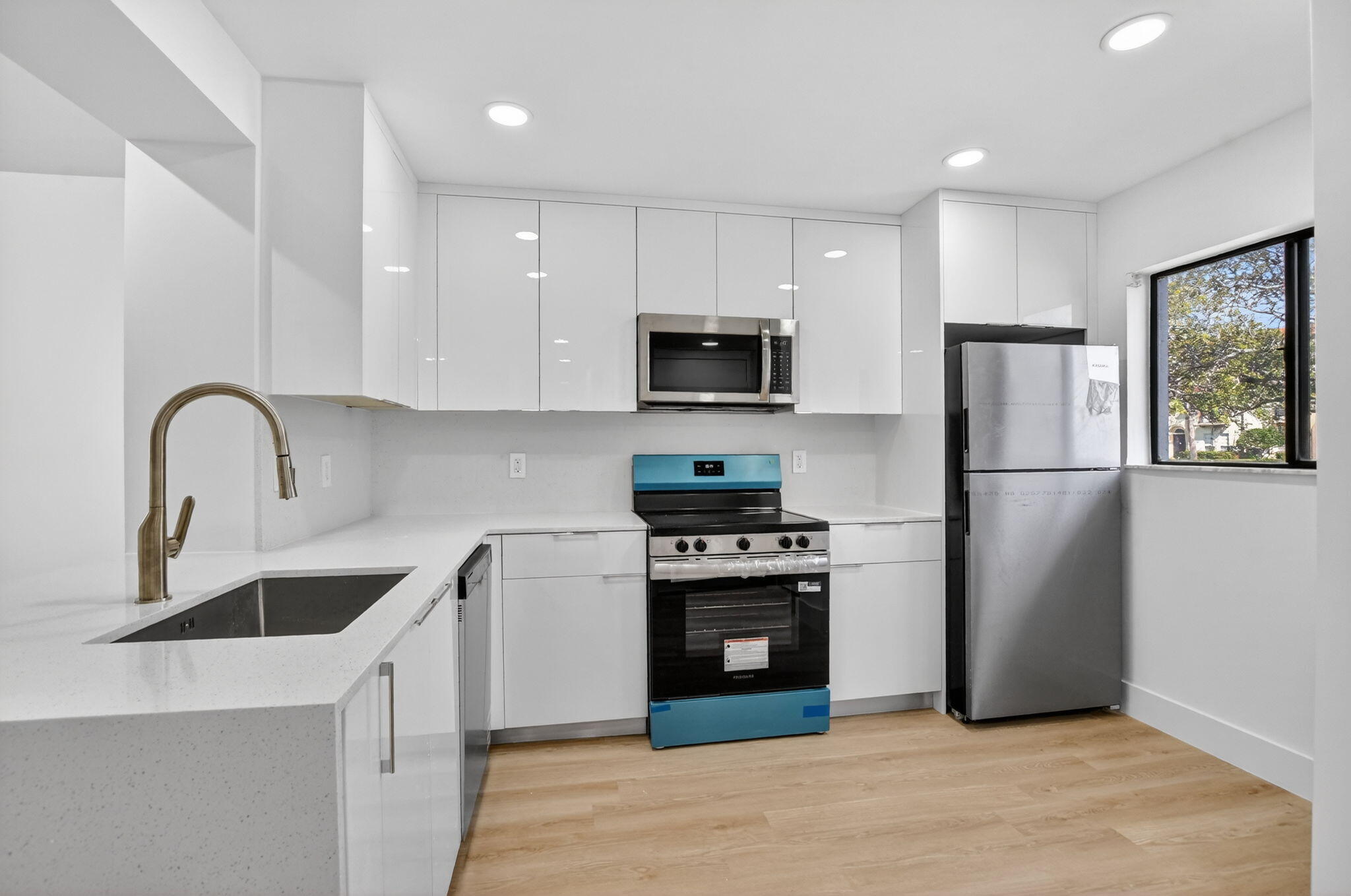 Boca Villas Apts - Residential Lease