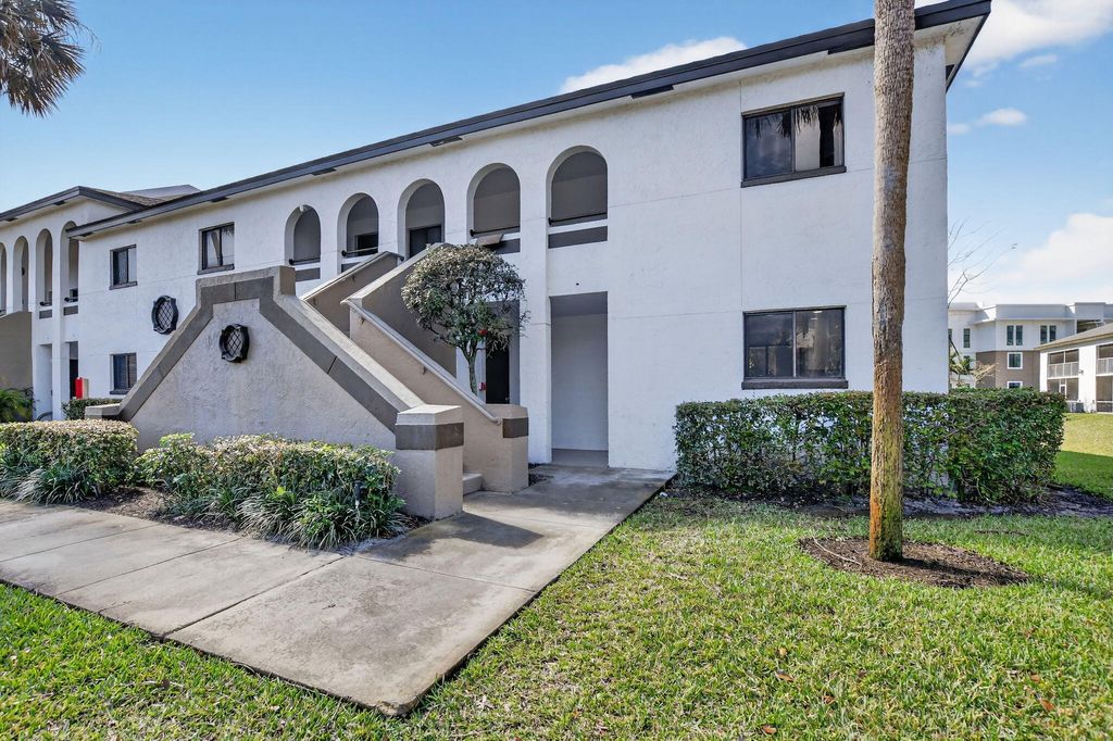 Photo of 400 W Hidden Valley Boulevard #406, Boca Raton, FL 33487 (MLS # R11168498)