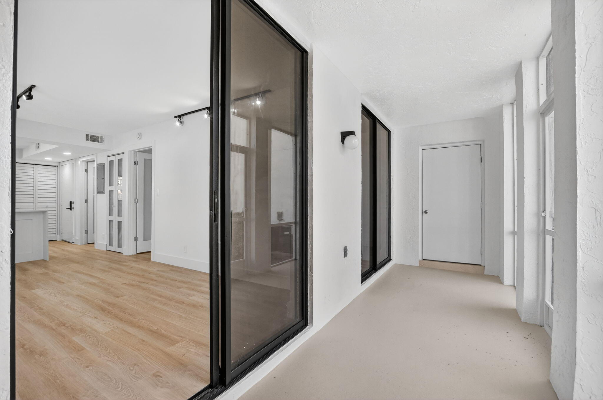 Boca Villas Apts - Residential Lease